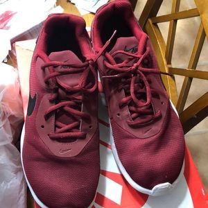 NIKE AIR MAX OKETO (no tags but still have box!)